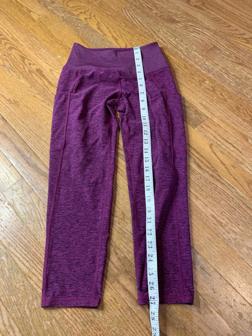 Kirkland Signature Purple Heathered Brushed Capri Leggings with Pockets - Size S - Picture 5 of 8